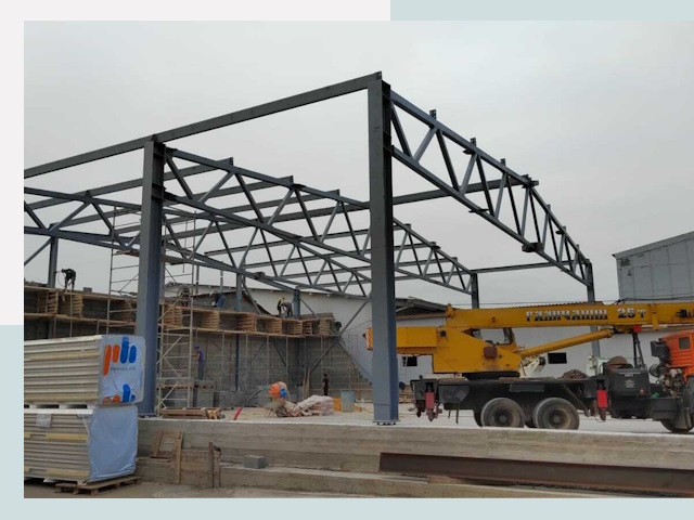 Строительство цехов в Рославле