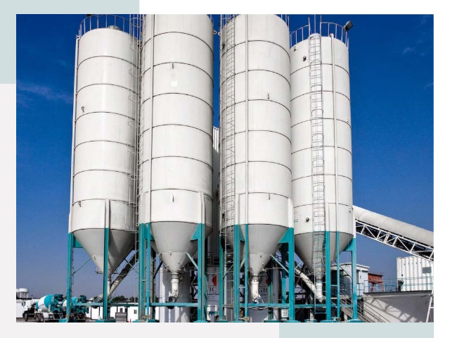 Строительство цементных силосов в Рославле