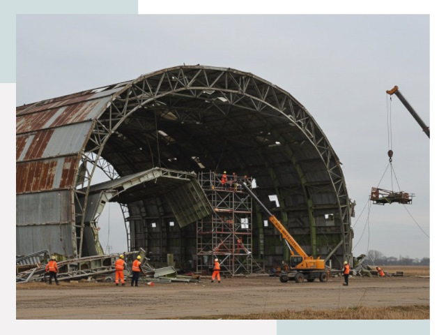 Демонтаж ангаров в Рославле